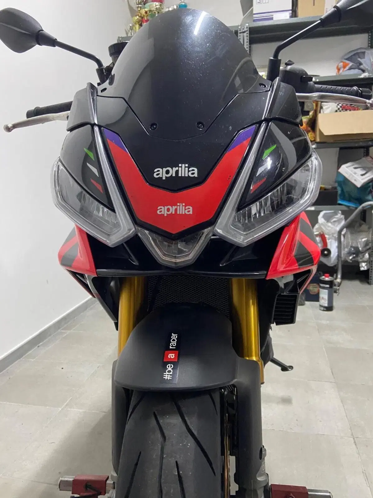 Aprilia Tuono V4 Factory (2021 - 24) (11)