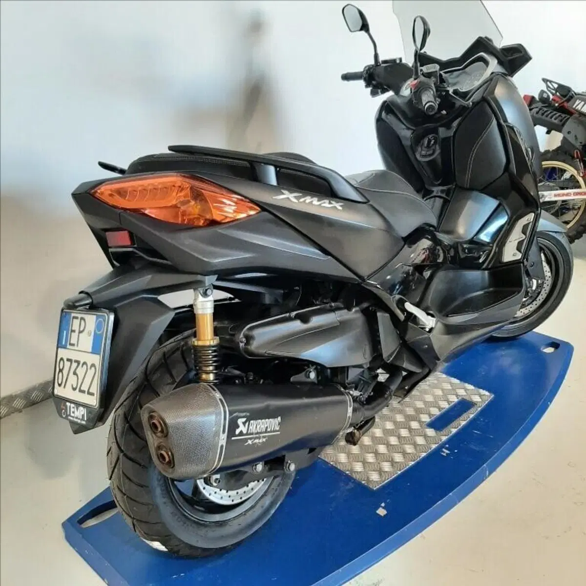 Yamaha X-Max 400 Iron Max (2019 - 20) (7)