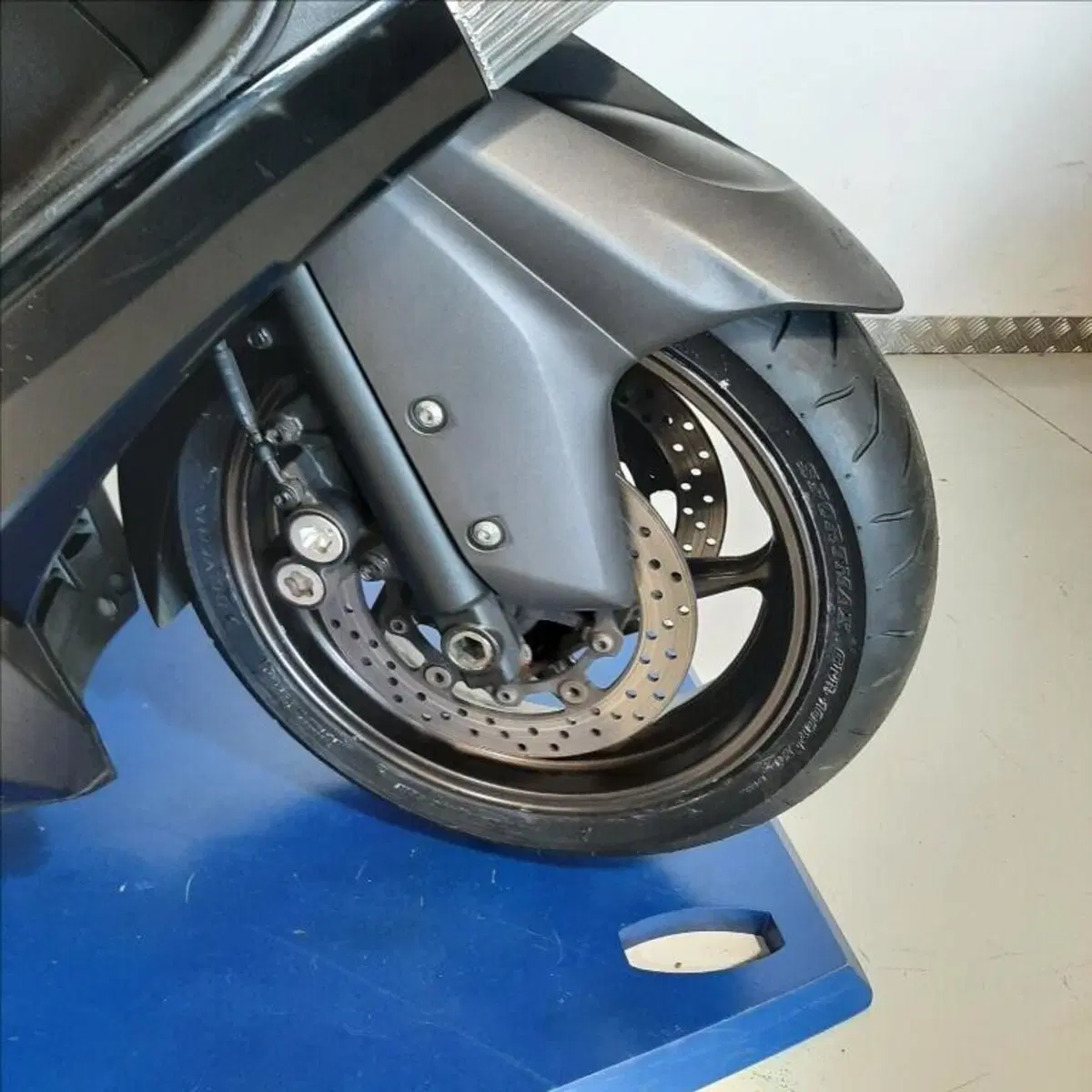 Yamaha T-Max 530 ABS (2012 - 14) (3)