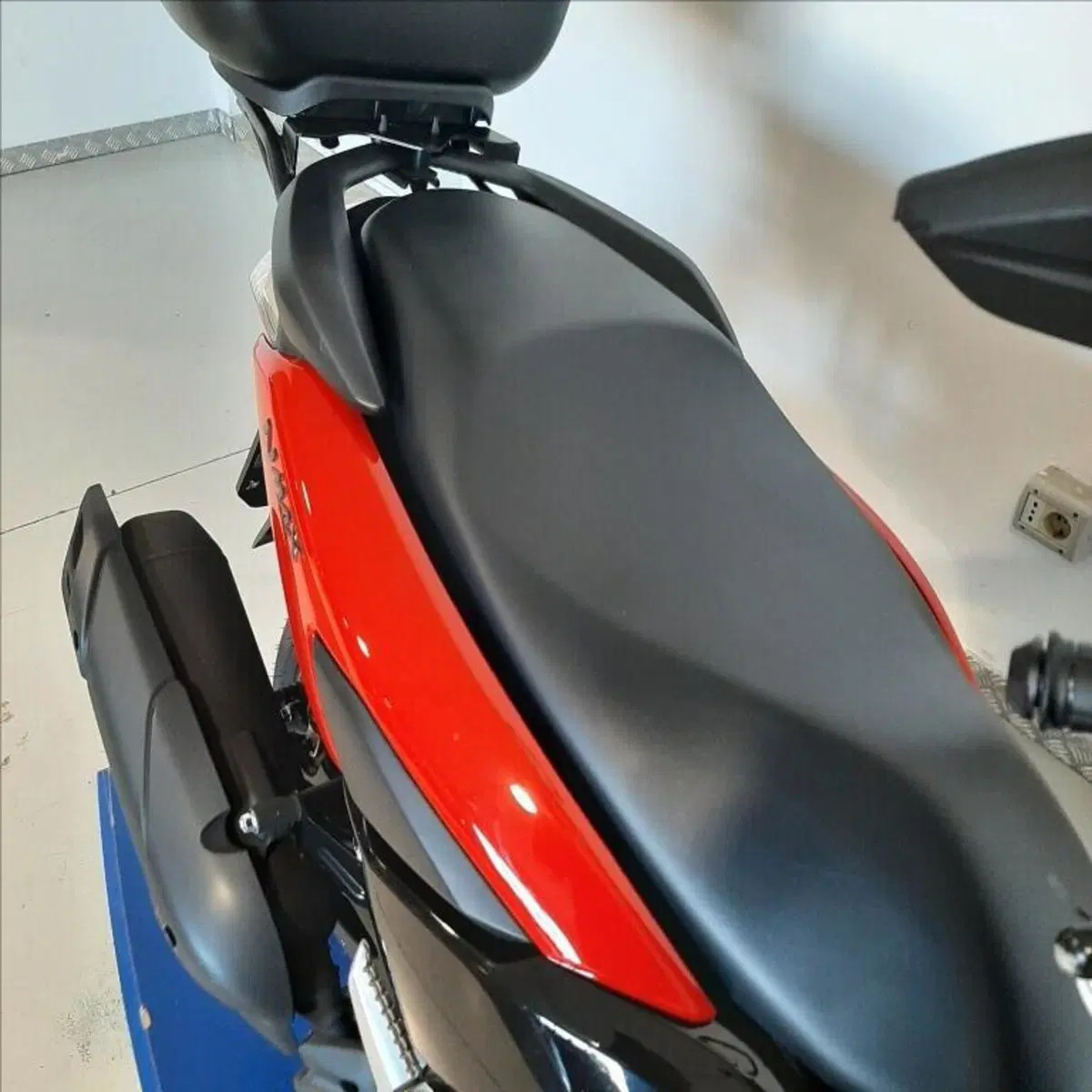 Yamaha N-Max 125 (2021 - 24) (11)