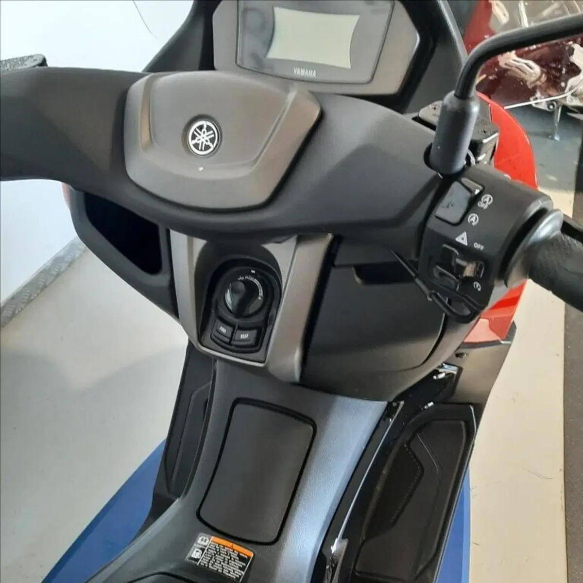 Yamaha N-Max 125 (2021 - 24) (12)