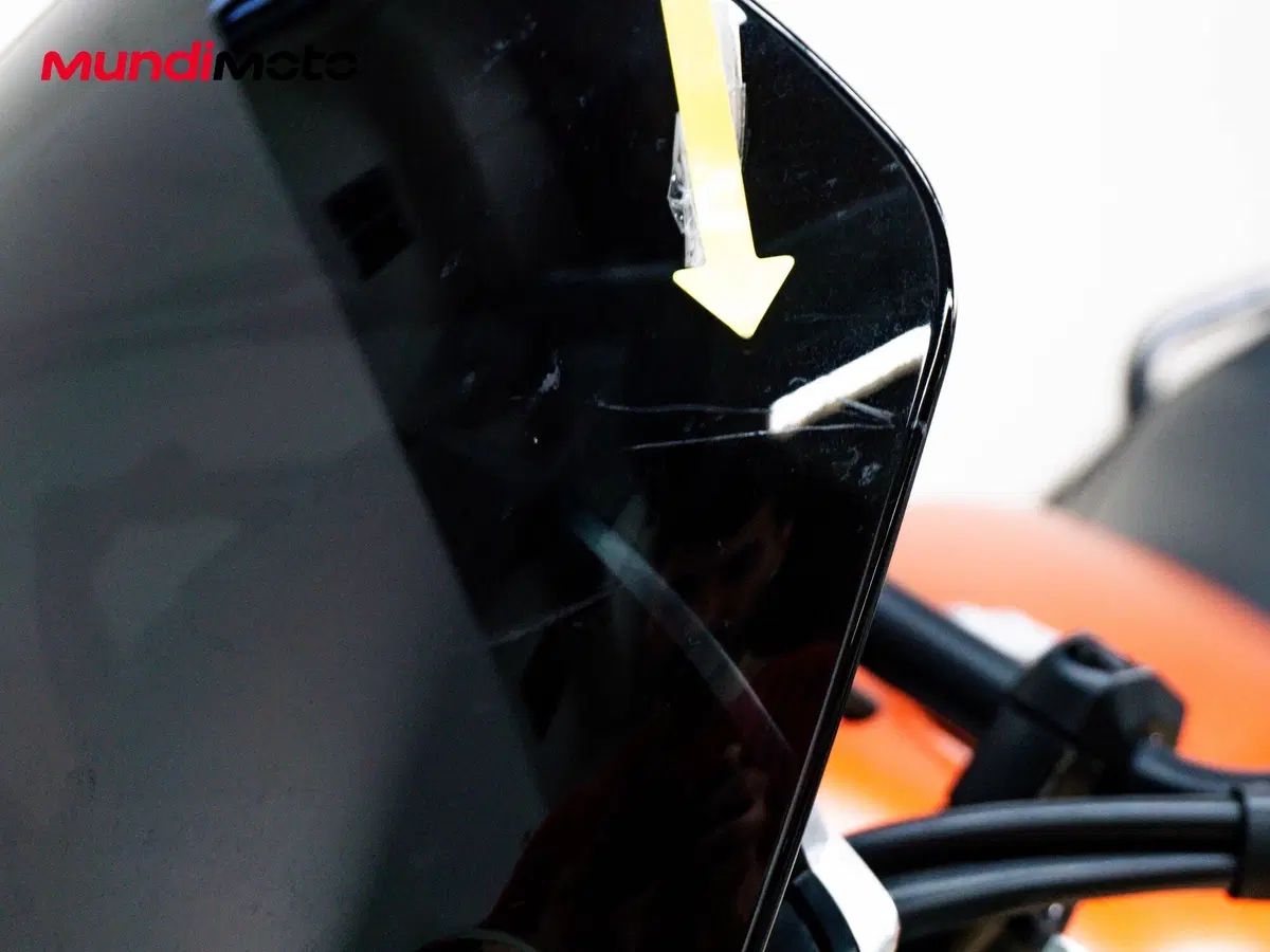 Moto Guzzi V7 Stone Centenario (2021 - 22) (16)
