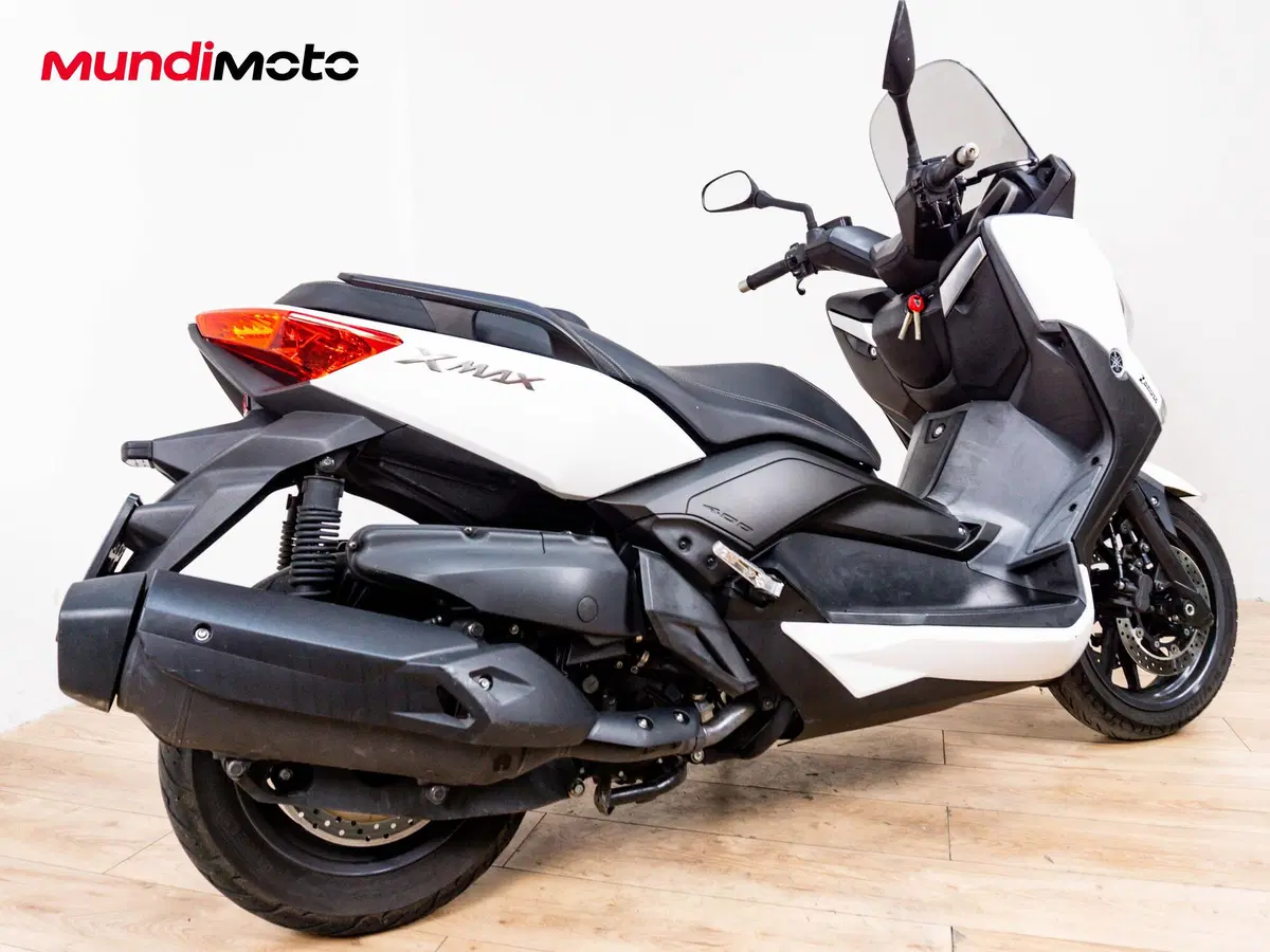 Yamaha X-Max 400 Tech Max (2020) (3)
