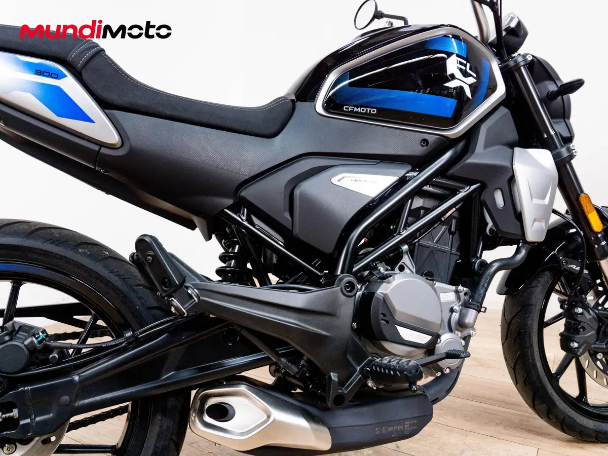 CFMOTO 300CL-X Heritage (2023 - 26) (4)