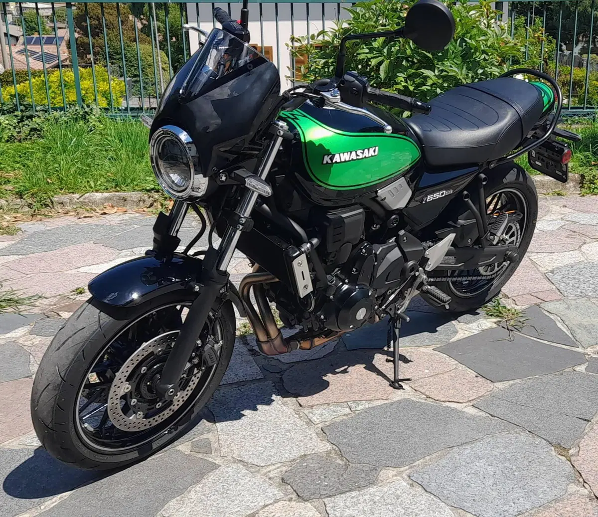 Kawasaki Z 650 RS (2025 - 26) (3)