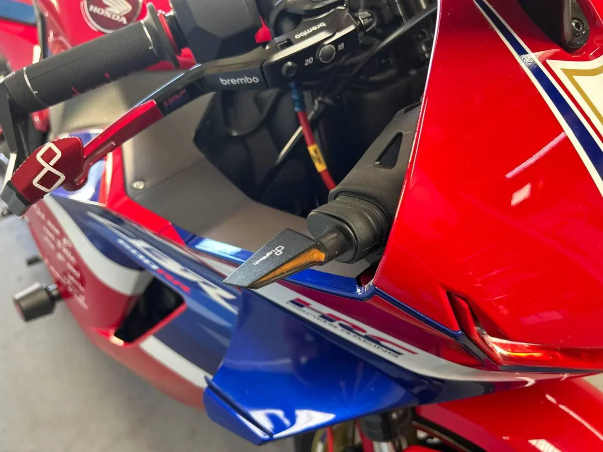 Honda CBR 600 RR (2024 - 26) (8)