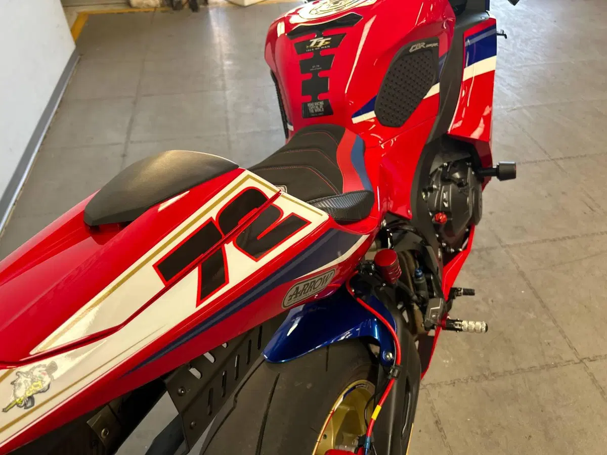 Honda CBR 600 RR (2024 - 26) (9)