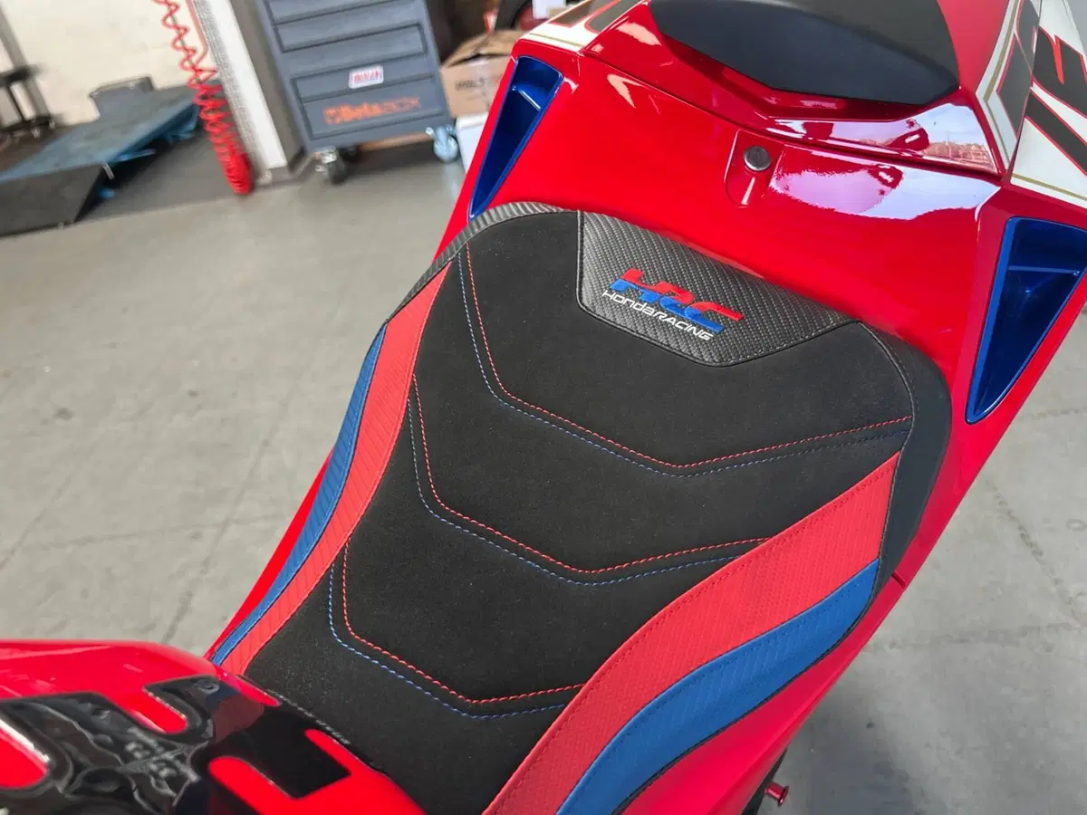 Honda CBR 600 RR (2024 - 26) (13)