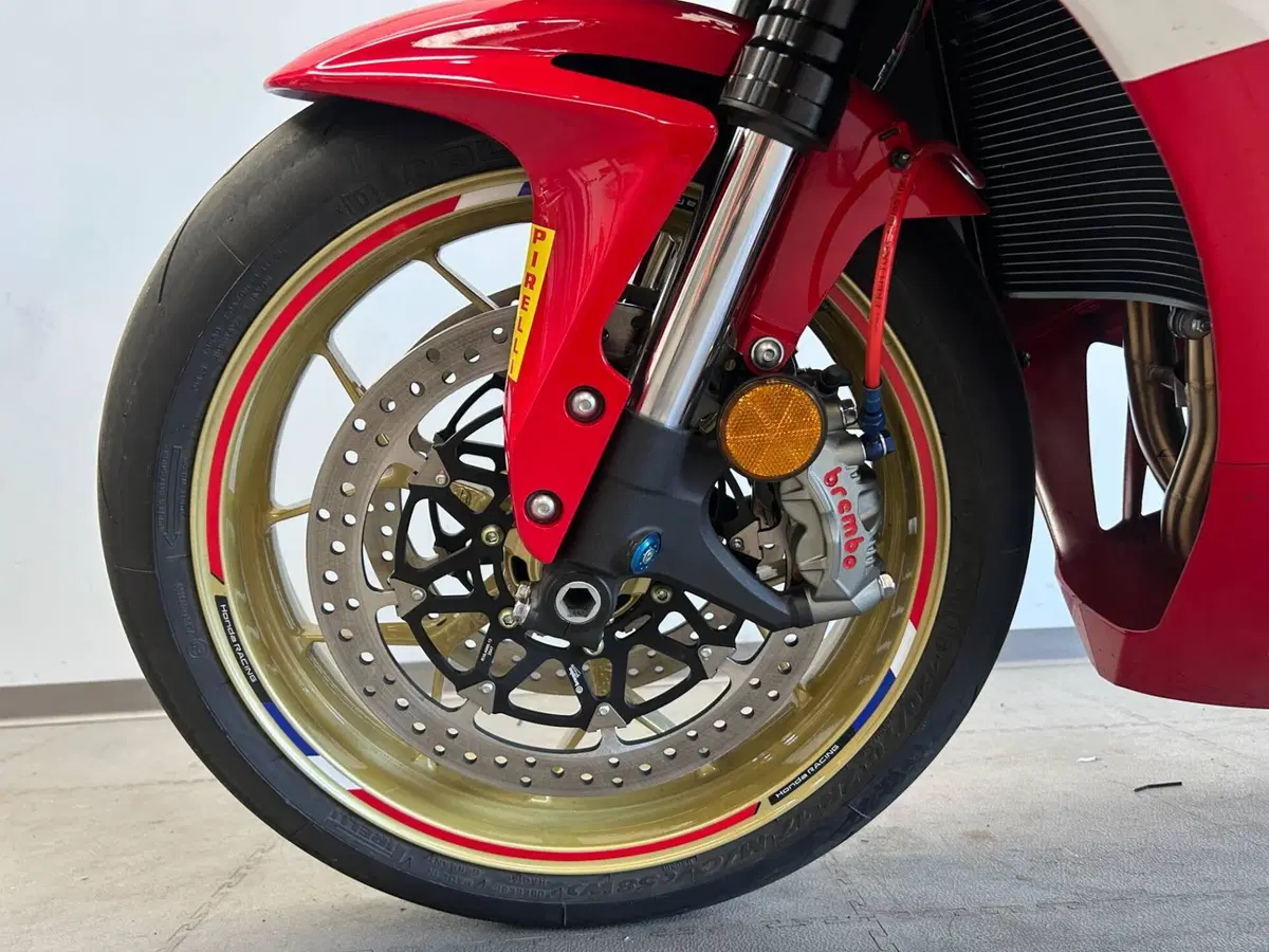 Honda CBR 600 RR (2024 - 26) (17)