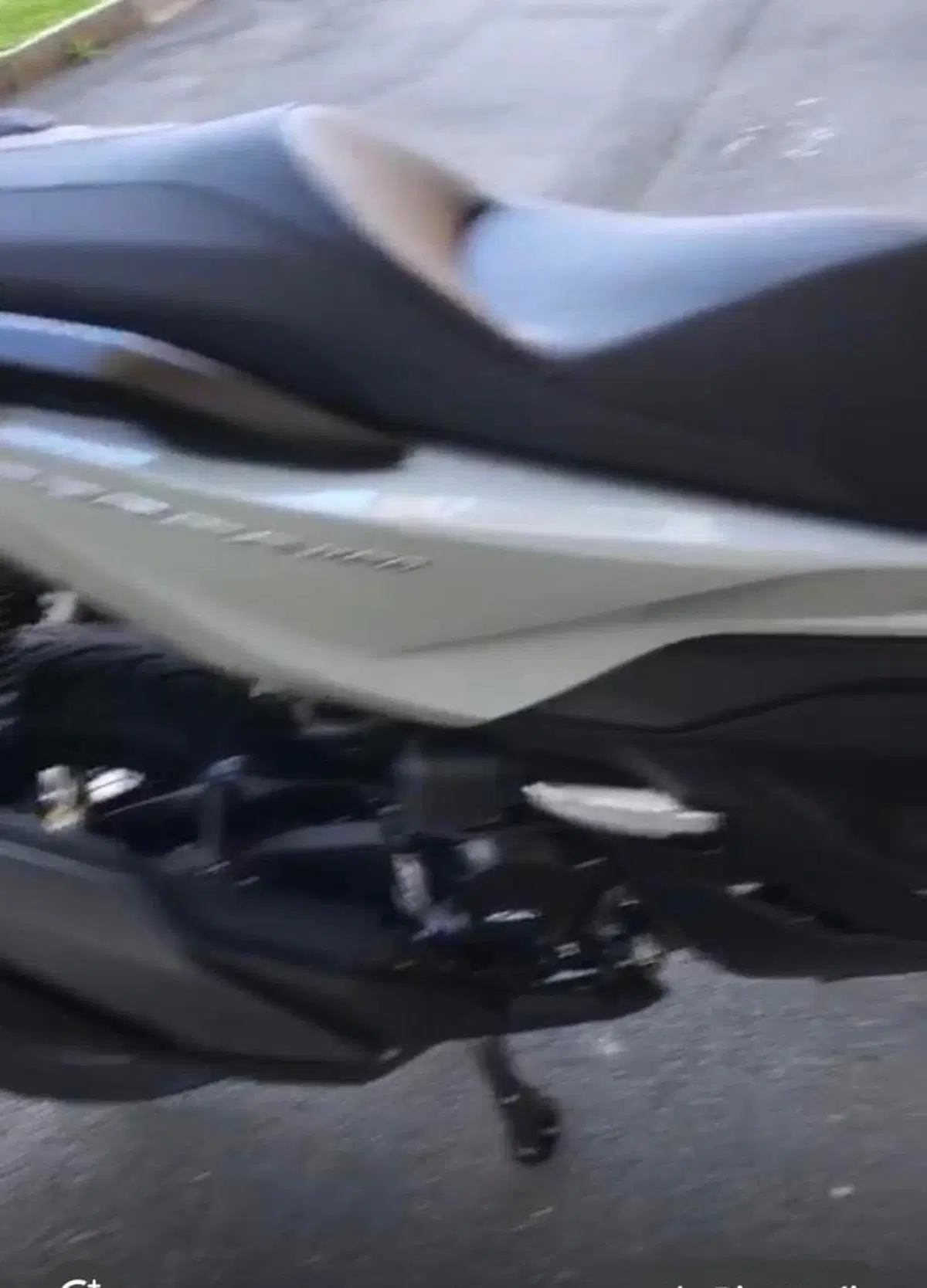 Honda Forza 350 Deluxe (2022 - 24) (12)