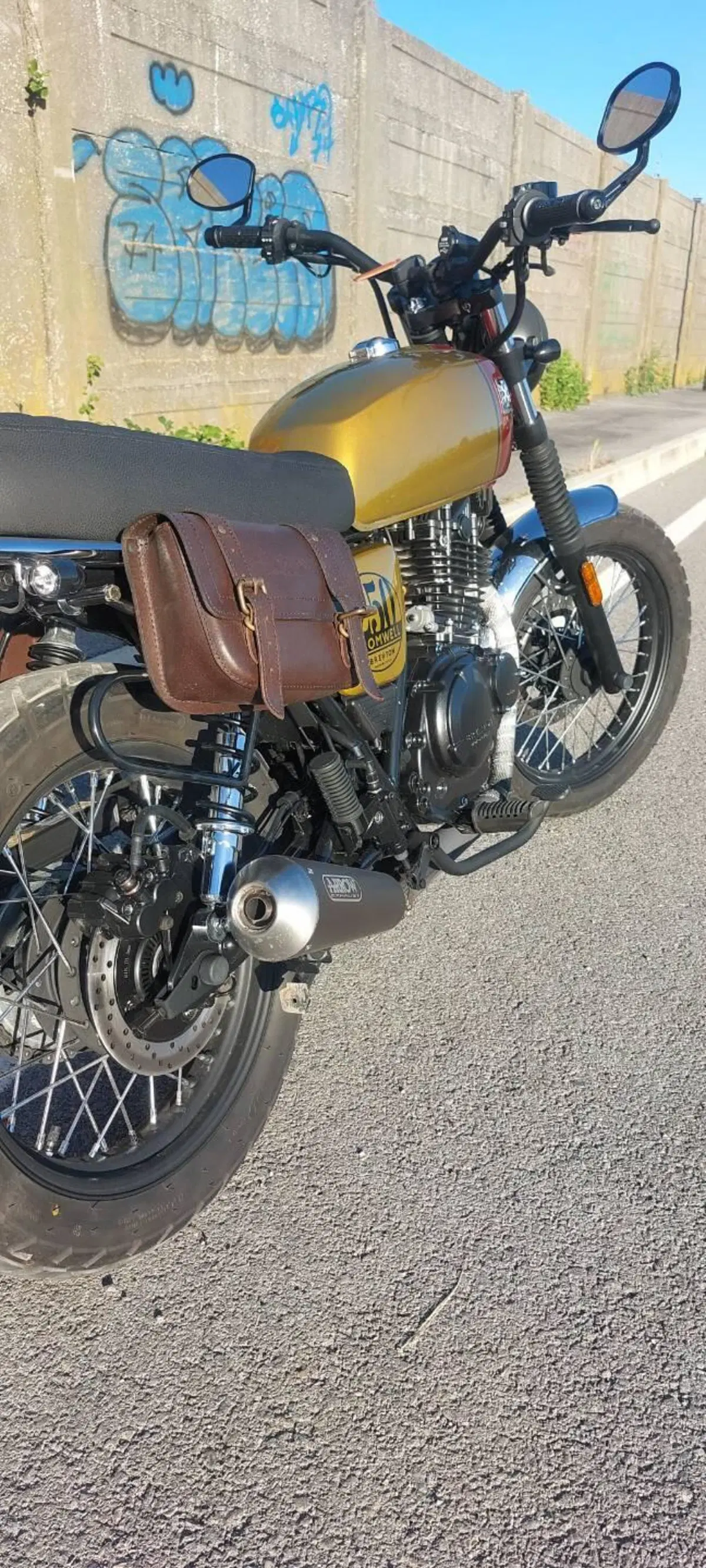 Brixton Motorcycles Cromwell 250 (2021 - 25) (3)