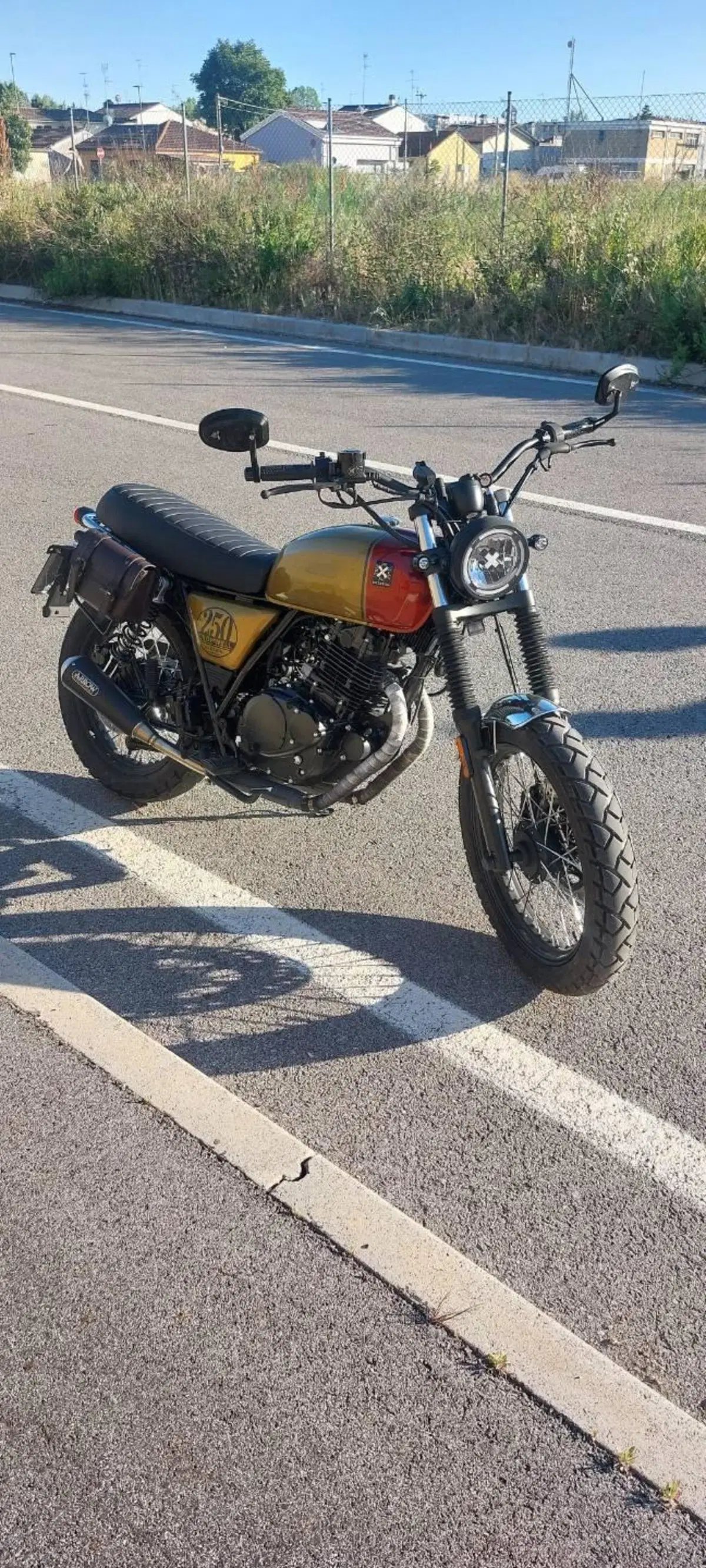 Brixton Motorcycles Cromwell 250 (2021 - 25) (11)