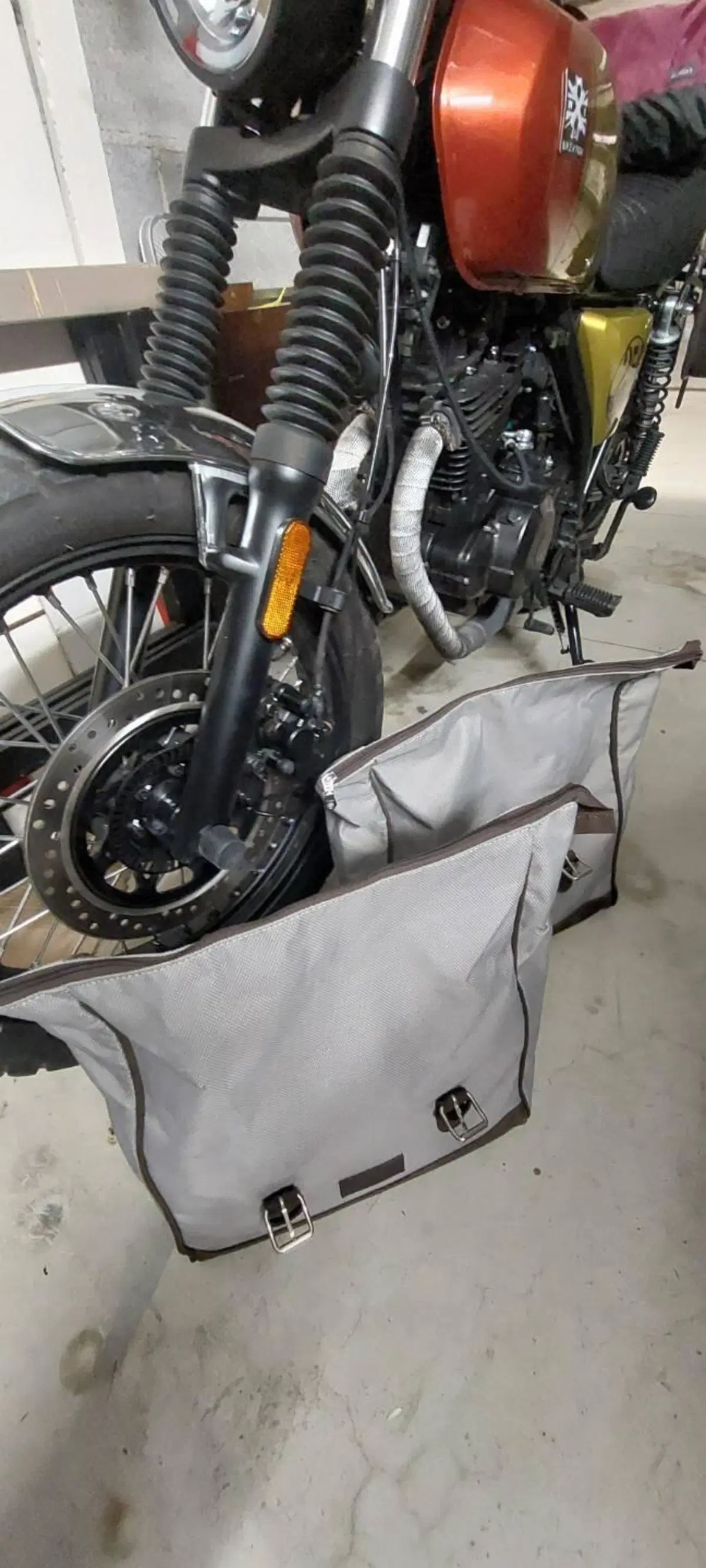 Brixton Motorcycles Cromwell 250 (2021 - 25) (13)