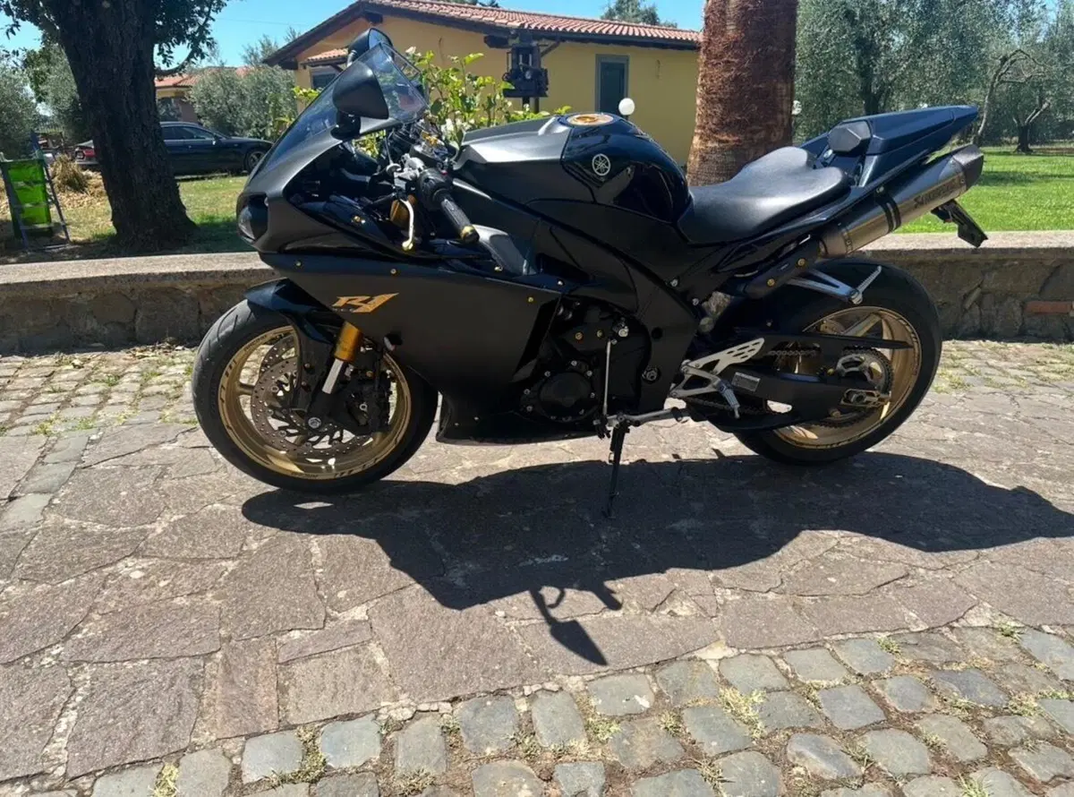 Yamaha YZF R1 (2012 - 14) (3)