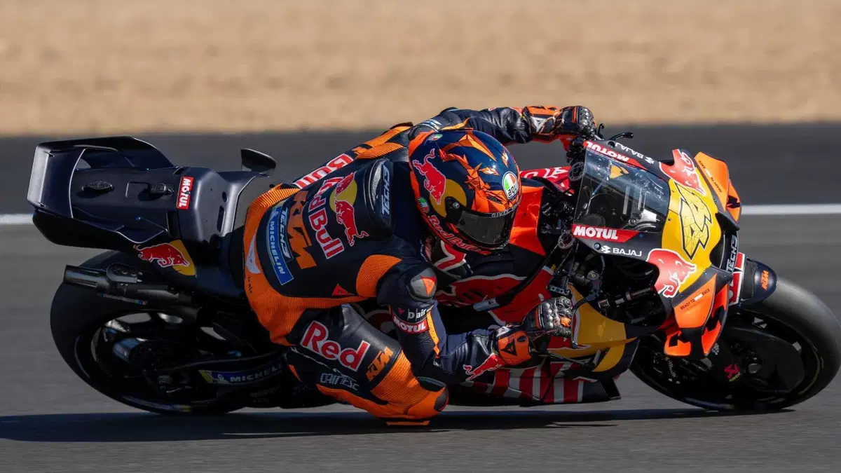 MotoGP 2026. GP del Regno Unito a Silverstone. Le foto più belle della gara e del weekend sul tracciato inglese! [GALLERY] (31)