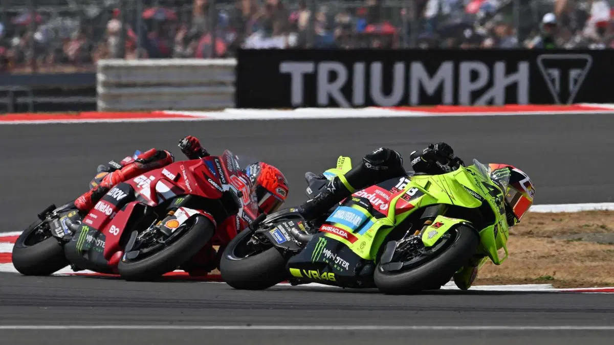 MotoGP 2026. GP del Regno Unito a Silverstone. Le foto più belle della gara e del weekend sul tracciato inglese! [GALLERY] (9)