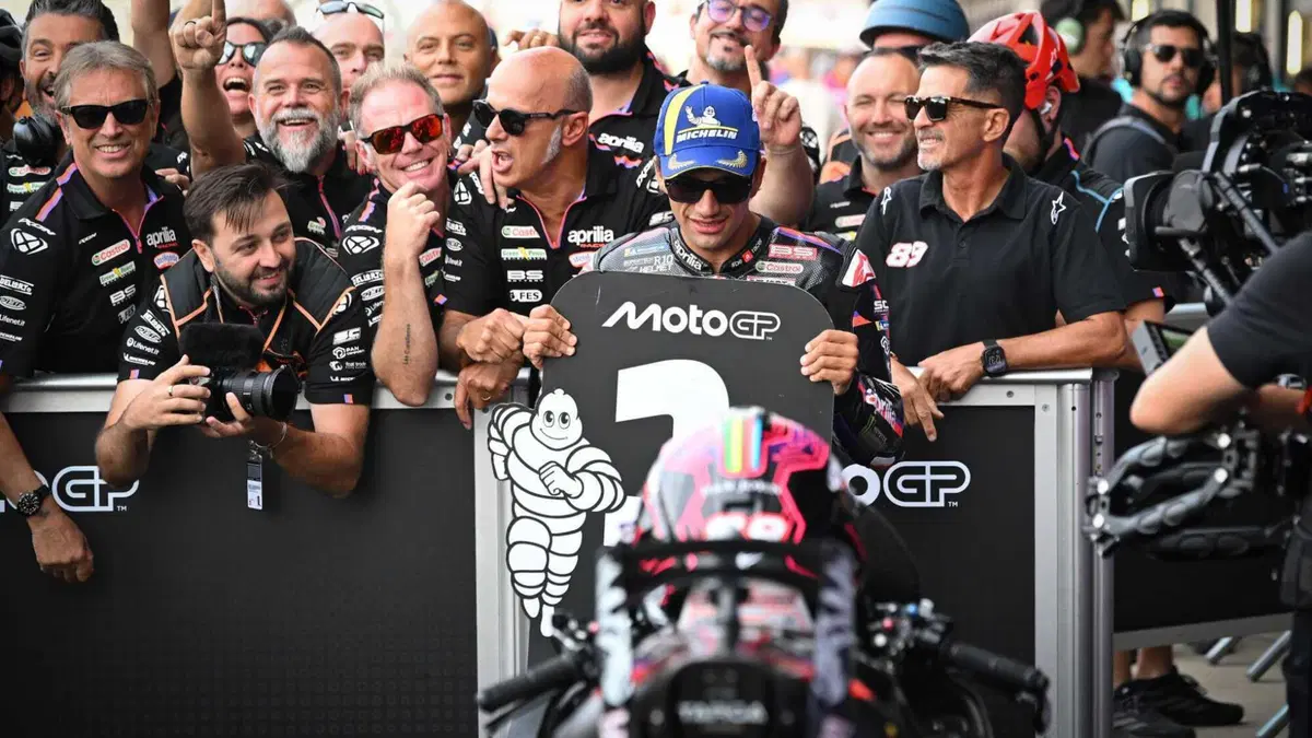 MotoGP 2026. GP del Regno Unito a Silverstone. Le foto più belle della gara e del weekend sul tracciato inglese! [GALLERY] (49)