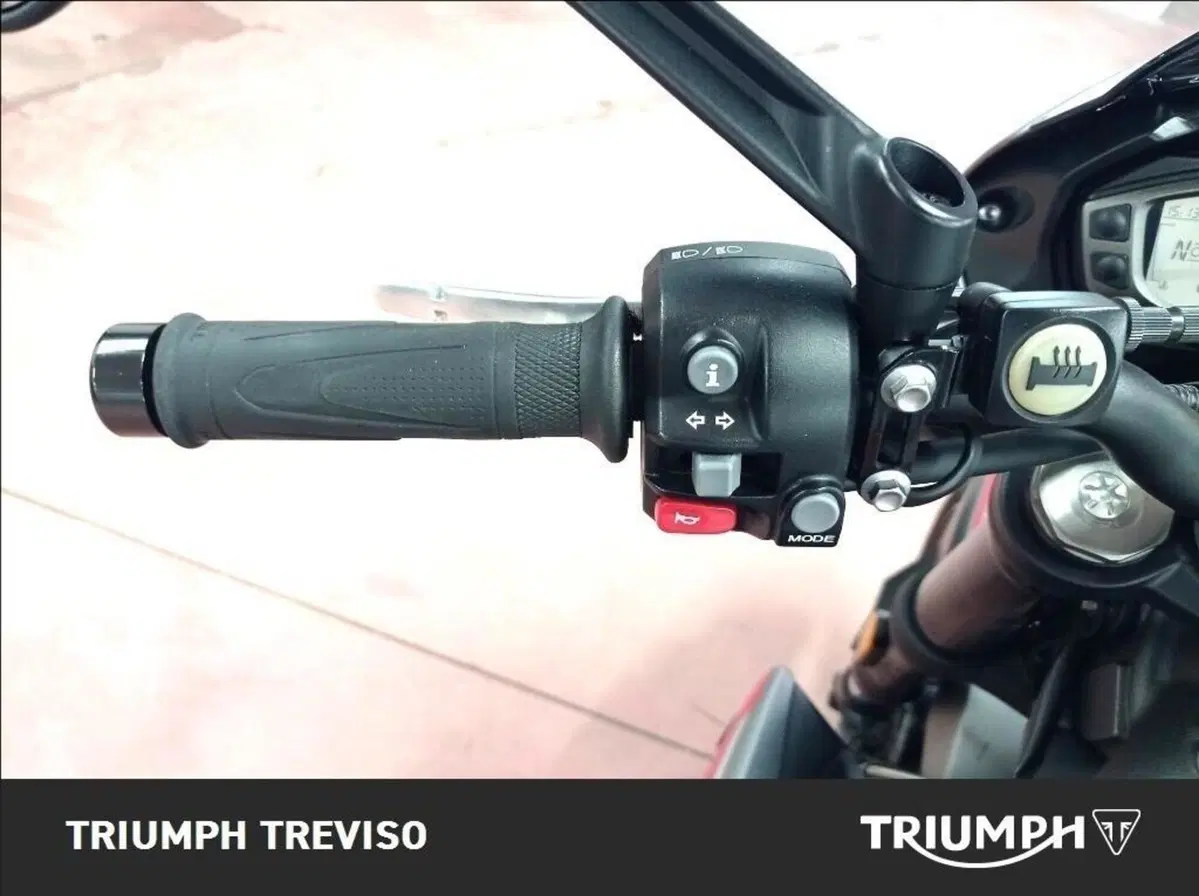 Triumph Street Triple R (2020 - 22) (3)