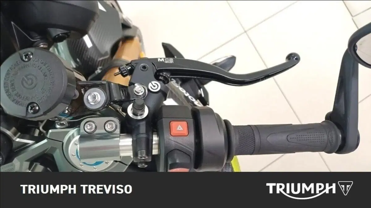Triumph Street Triple 765 Moto2 (2026) (4)