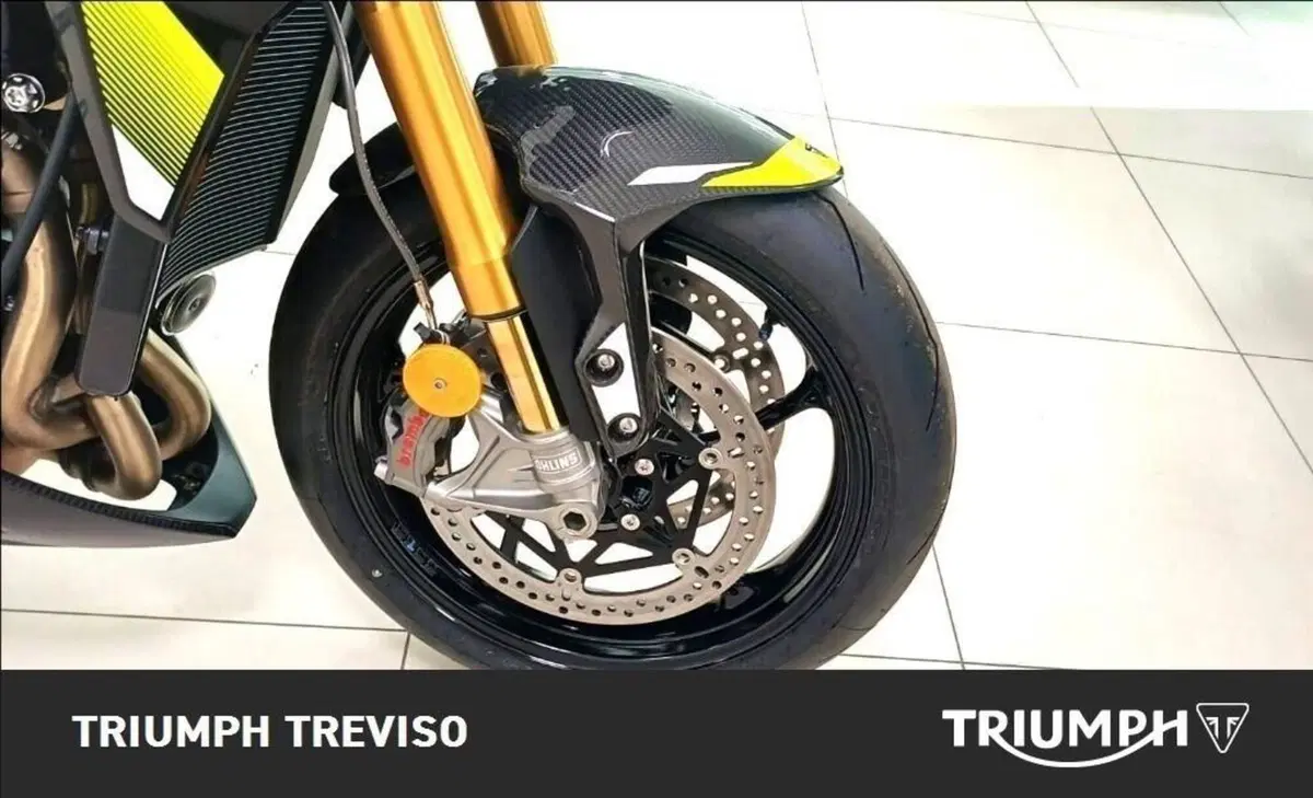 Triumph Street Triple 765 Moto2 (2026) (6)