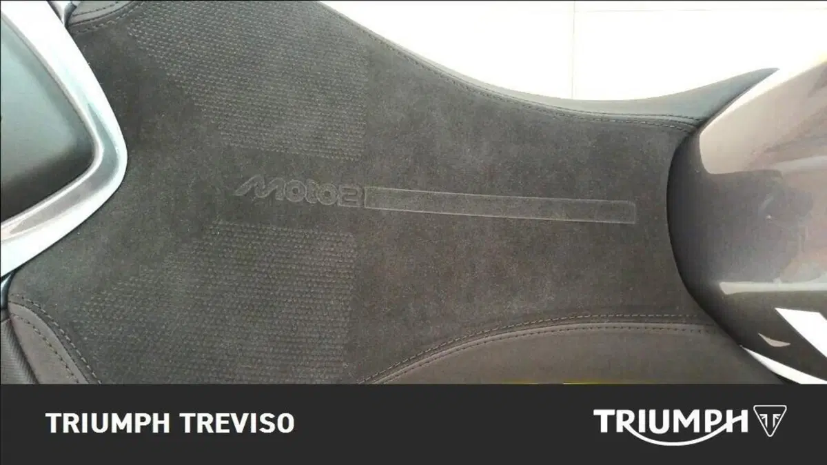 Triumph Street Triple 765 Moto2 (2026) (5)