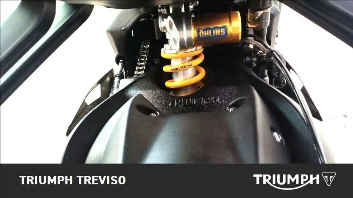 Triumph Street Triple 765 Moto2 (2026) (7)