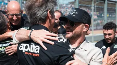 MotoGP 2026. GP del Regno Unito a Silverstone. Justin Marks e il rapporto con Aprilia: "Non siamo clienti ma partner, vogliamo quattro moto nelle prime quattro posizioni ogni gara"