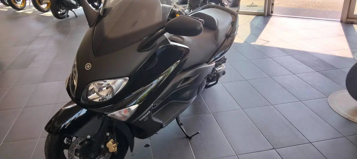Yamaha T-Max 500 (2004 - 07) (2)