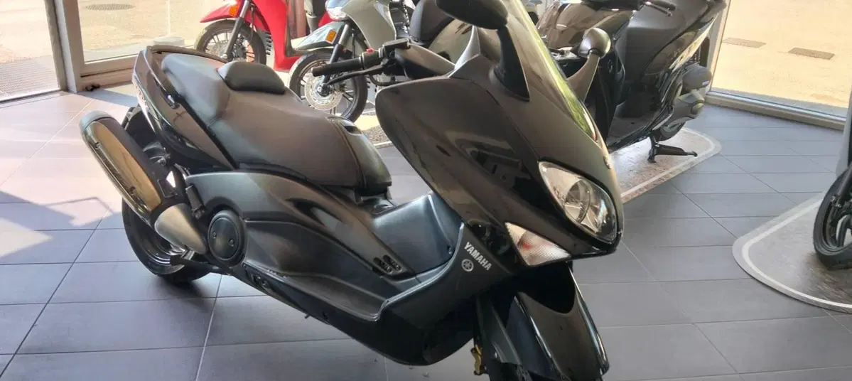 Yamaha T-Max 500 (2004 - 07) (4)