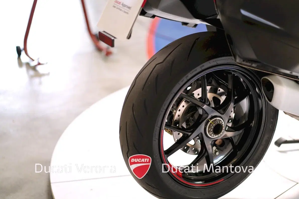 Ducati Multistrada 1260 S Grand Tour (2020) (12)