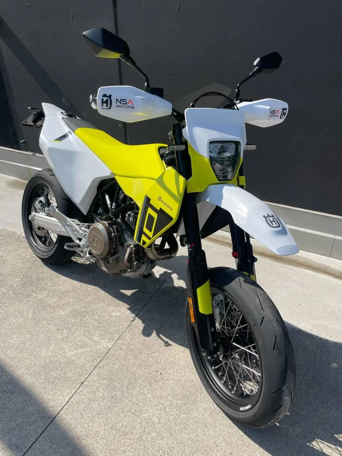 Husqvarna 701 Supermoto (2026)