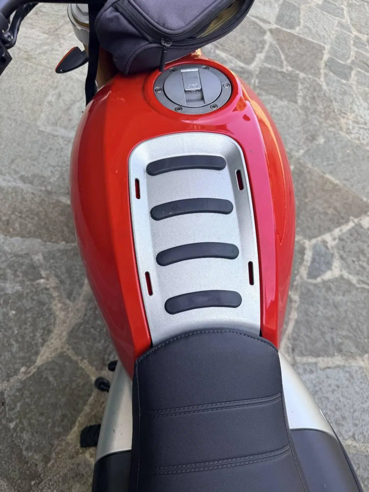 Fantic Motor Caballero 500 Scrambler Deluxe 4T (2020) (8)