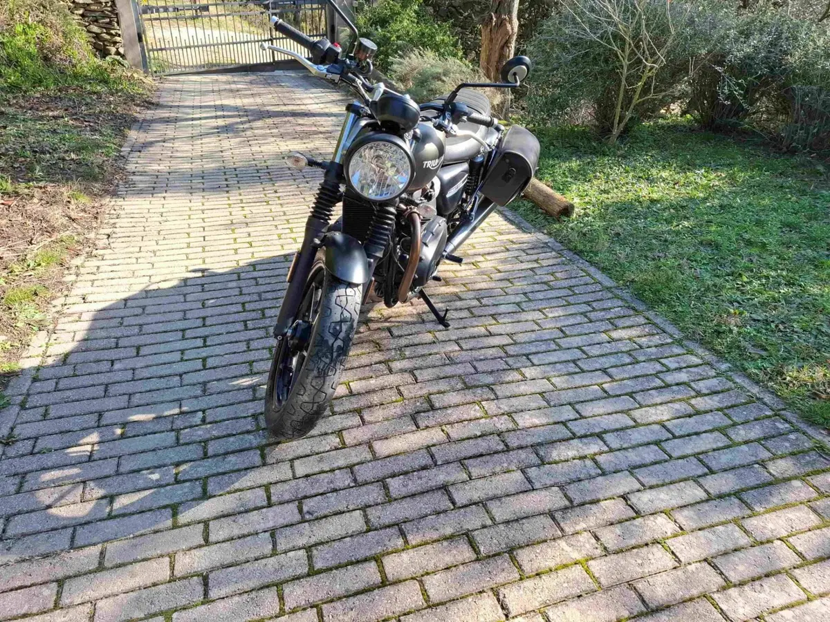 Triumph Street Twin 900 (2019 - 20) (3)