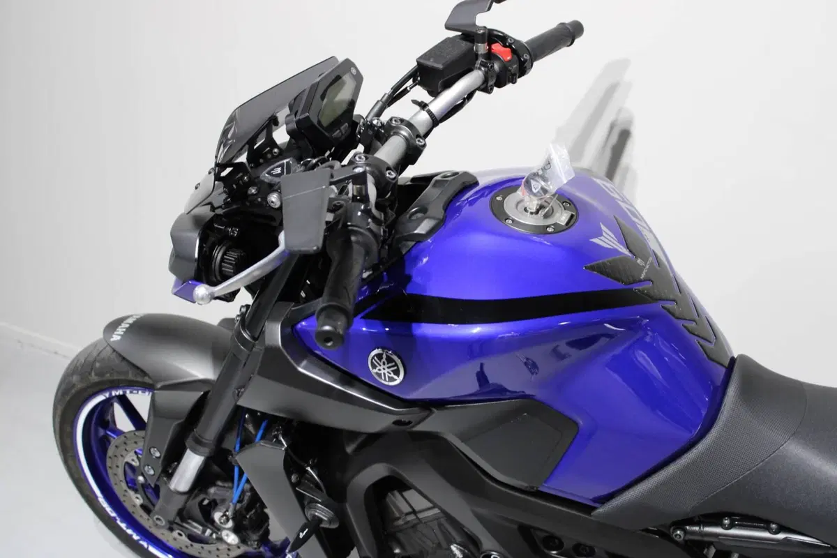 Yamaha MT-09 (2017 - 20) (6)
