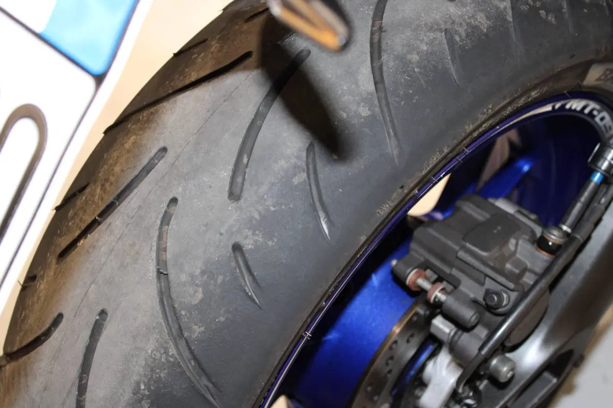 Yamaha MT-09 (2017 - 20) (8)
