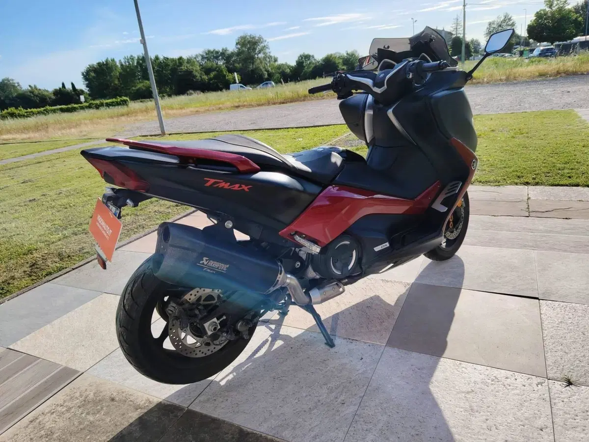 Yamaha T-Max 530 ABS (2015 - 17) (4)