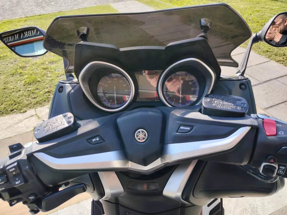 Yamaha T-Max 530 ABS (2015 - 17) (5)