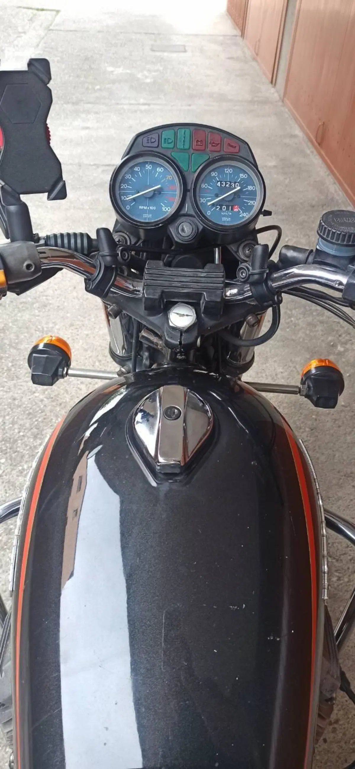 Moto Guzzi V65C (4)