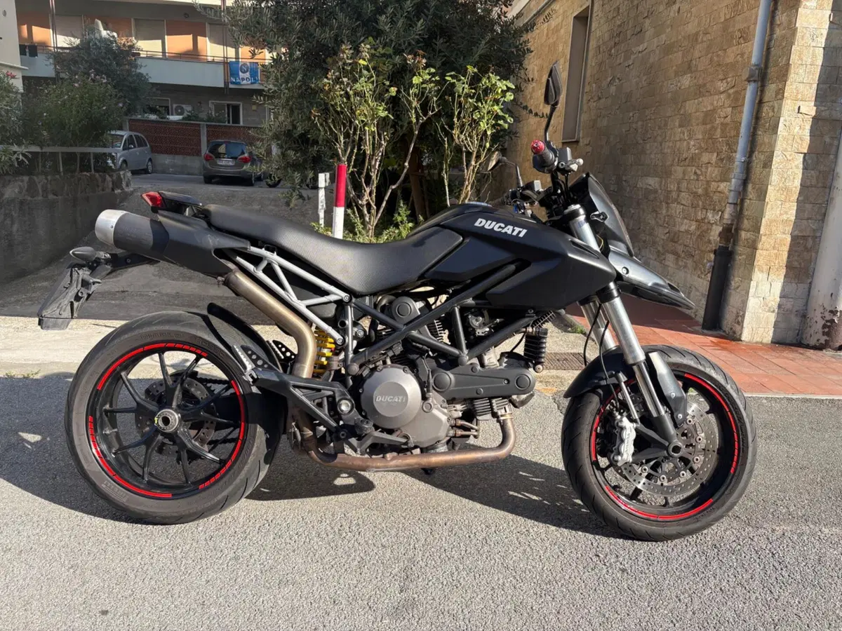 Ducati Hypermotard 796 (2012)