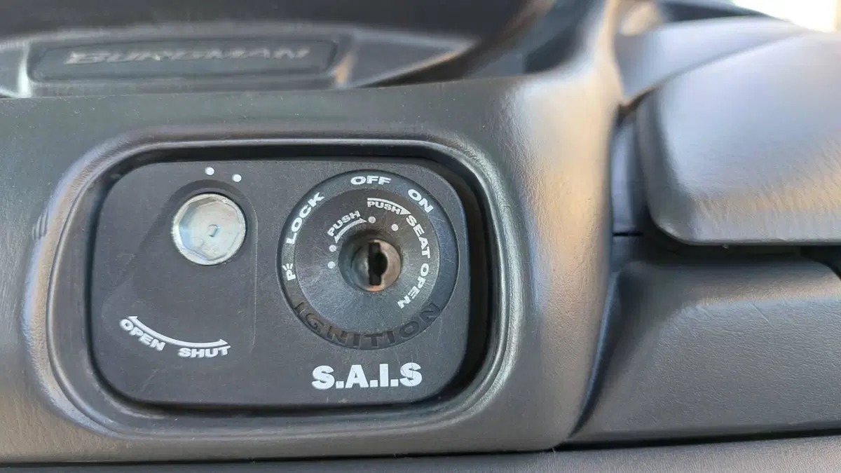 Suzuki Burgman AN 400 i.e. (2004 - 05) (15)