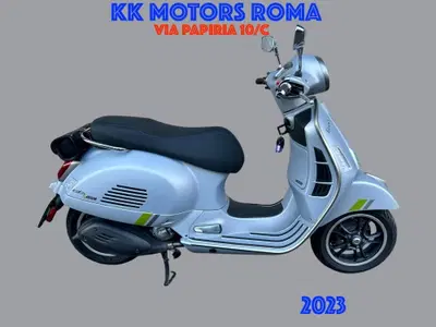 Vespa GTS 300 Super Tech (2023 - 24) usata