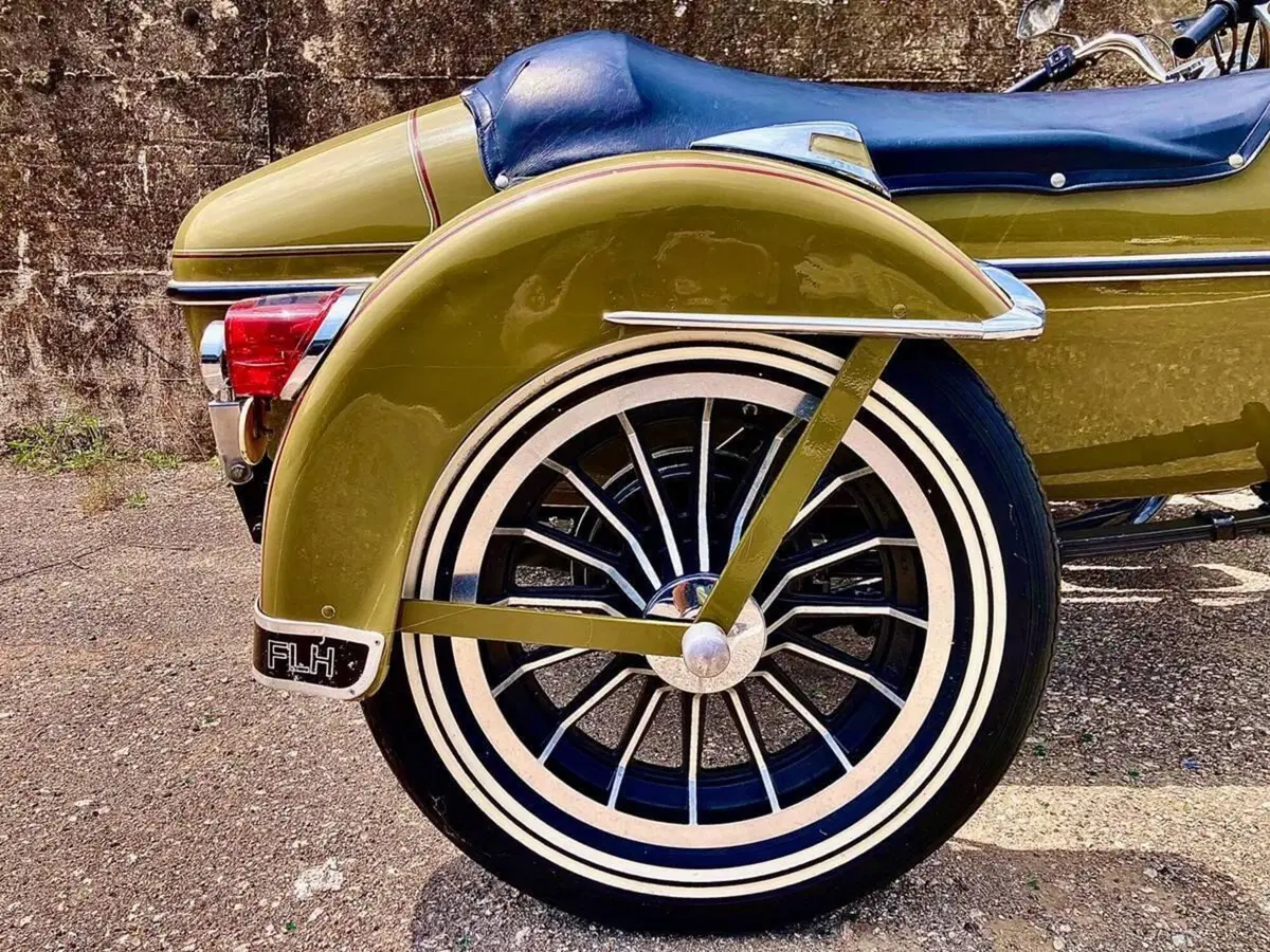 Harley-Davidson ELECTRA GLIDE HERITAGE EDITION  (12)