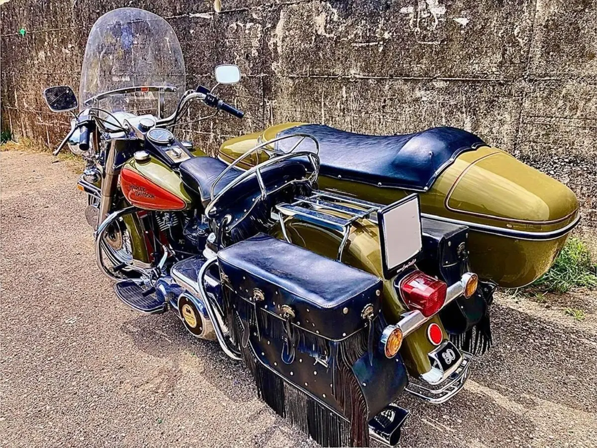 Harley-Davidson ELECTRA GLIDE HERITAGE EDITION  (2)