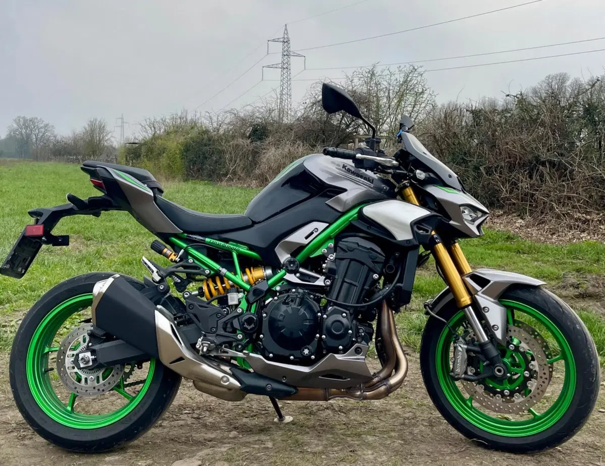 Kawasaki Z 900 SE (2025 - 26) (3)