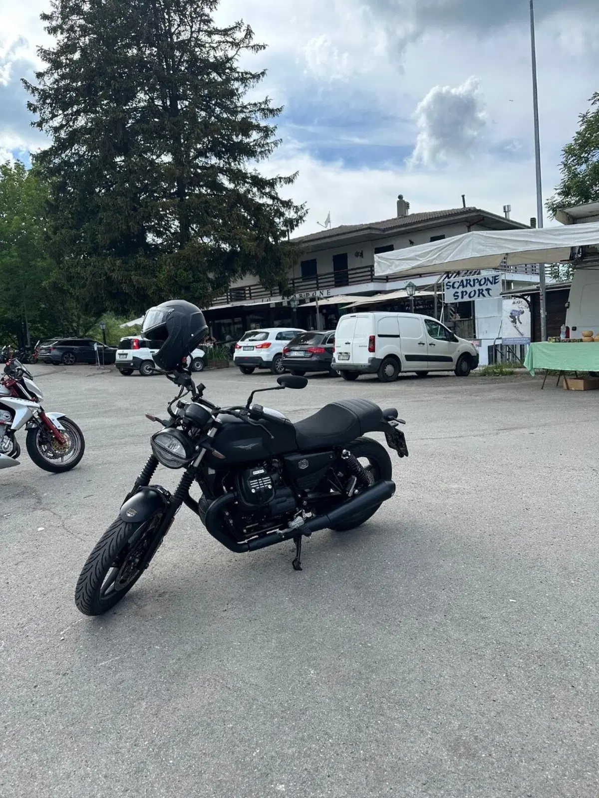 Moto Guzzi V7 Stone (2025 - 26) (3)