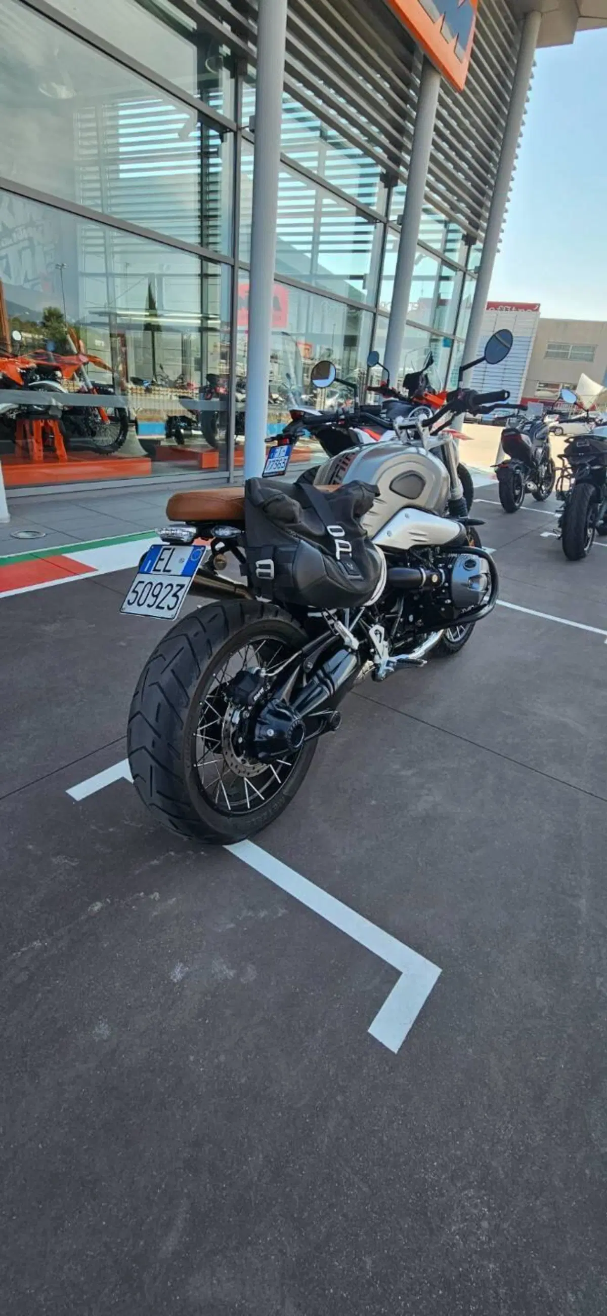 Bmw R nineT 1200 Scrambler (2016 - 20) (3)