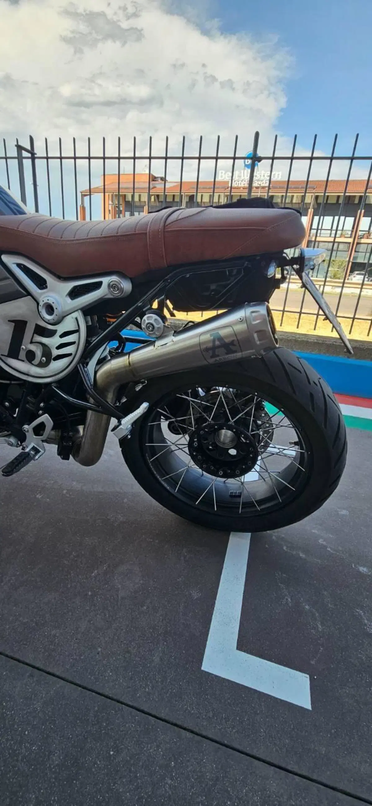 Bmw R nineT 1200 Scrambler (2016 - 20) (9)