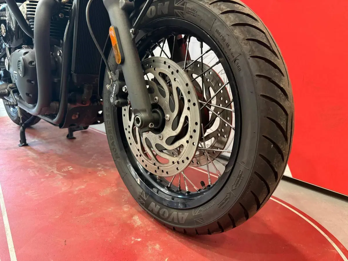 Triumph Bonneville T120 Black (2021 - 25) (9)