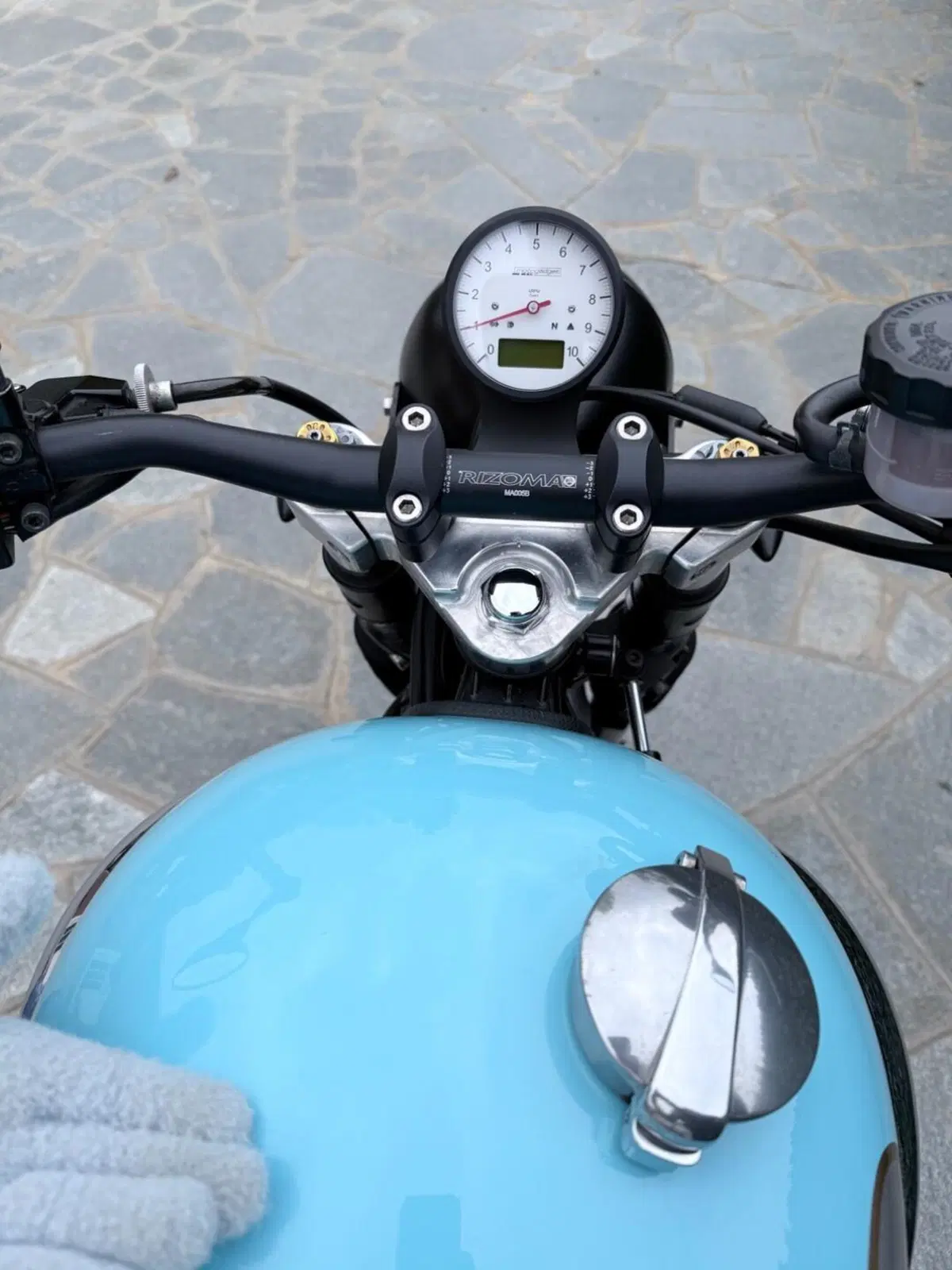 Triumph Thruxton 900 (2004 - 15) (5)