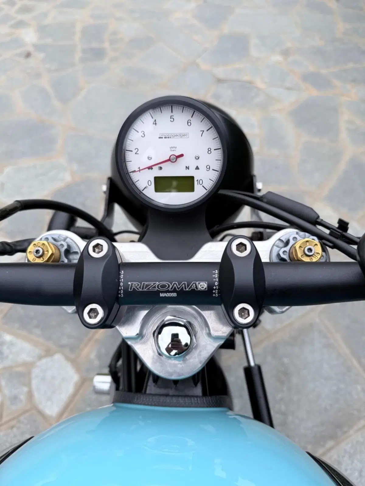 Triumph Thruxton 900 (2004 - 15) (6)